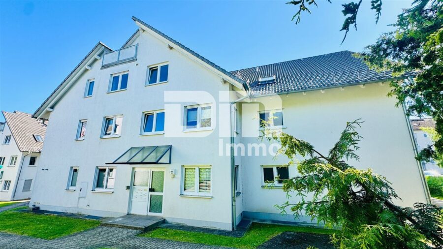 Gepflegte Maisonette Wohnung mit Studio 2x Balkon und PKW Stellplatz in Traumlage - Rückansicht